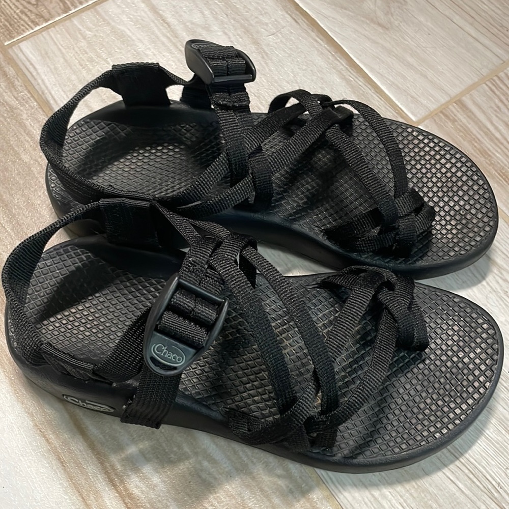Women’s black chacos size 7